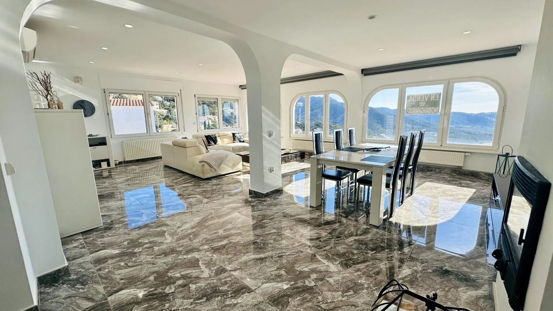 Villa Luxury 로지즈